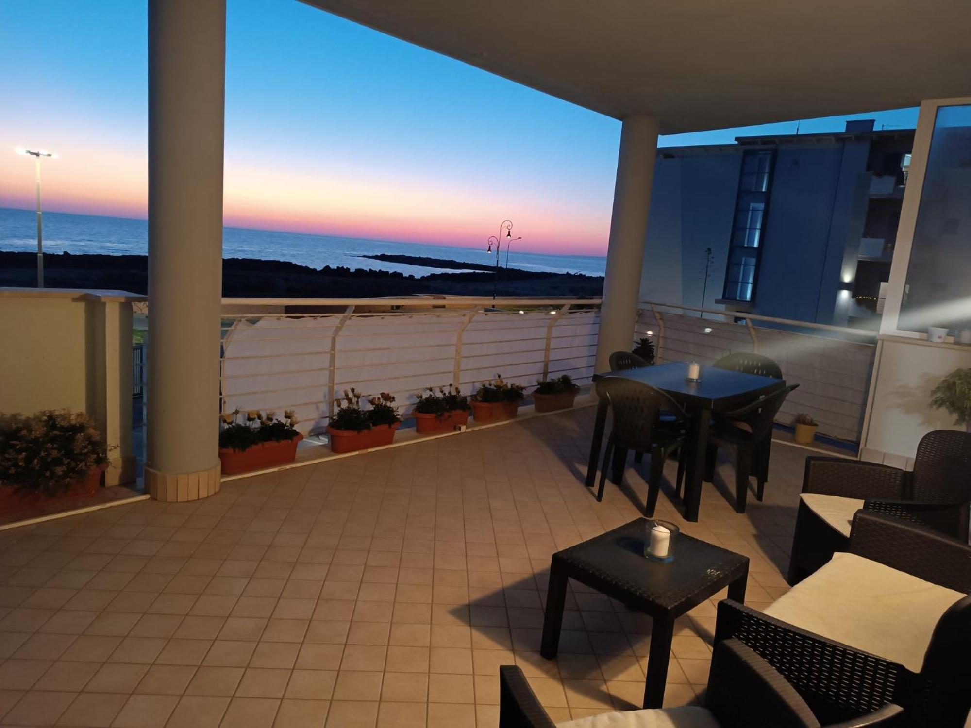 Armareaoverseassuites 1 Fiumicino Esterno foto
