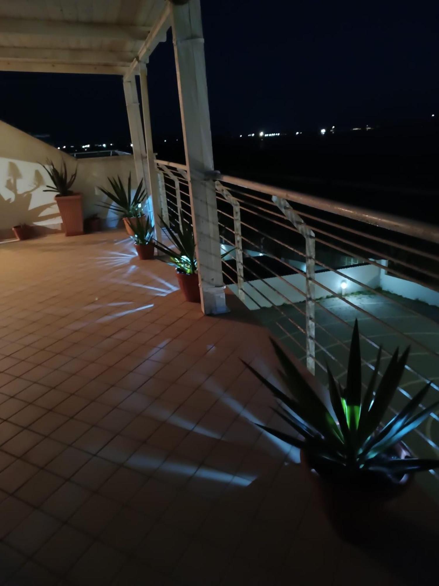 Armareaoverseassuites 1 Fiumicino Esterno foto