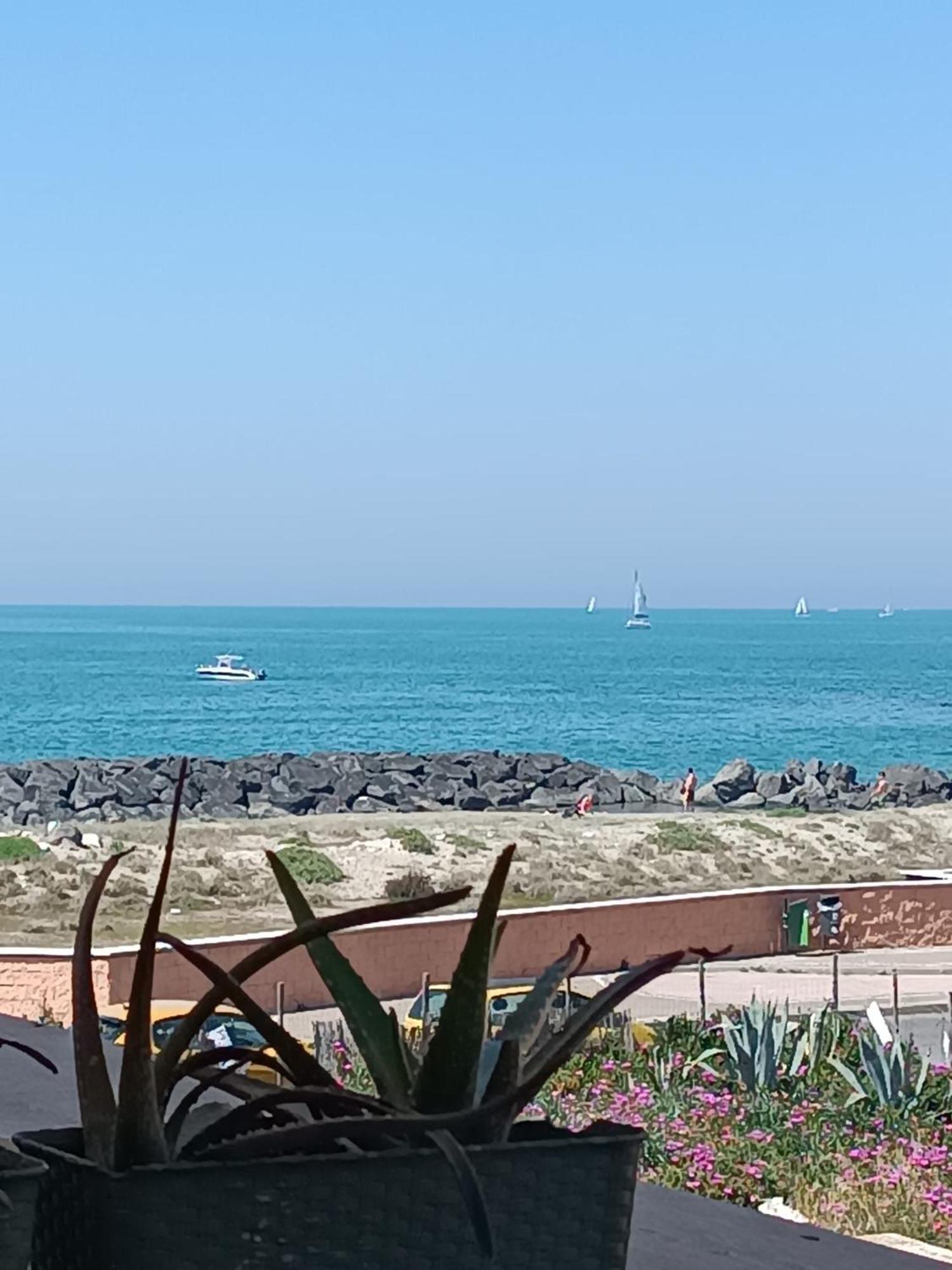 Armareaoverseassuites 1 Fiumicino Esterno foto